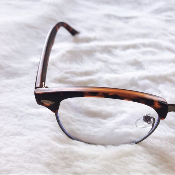 Finn Tortoise Brown Blue Light Computer Glasses - Picture 7 of 10